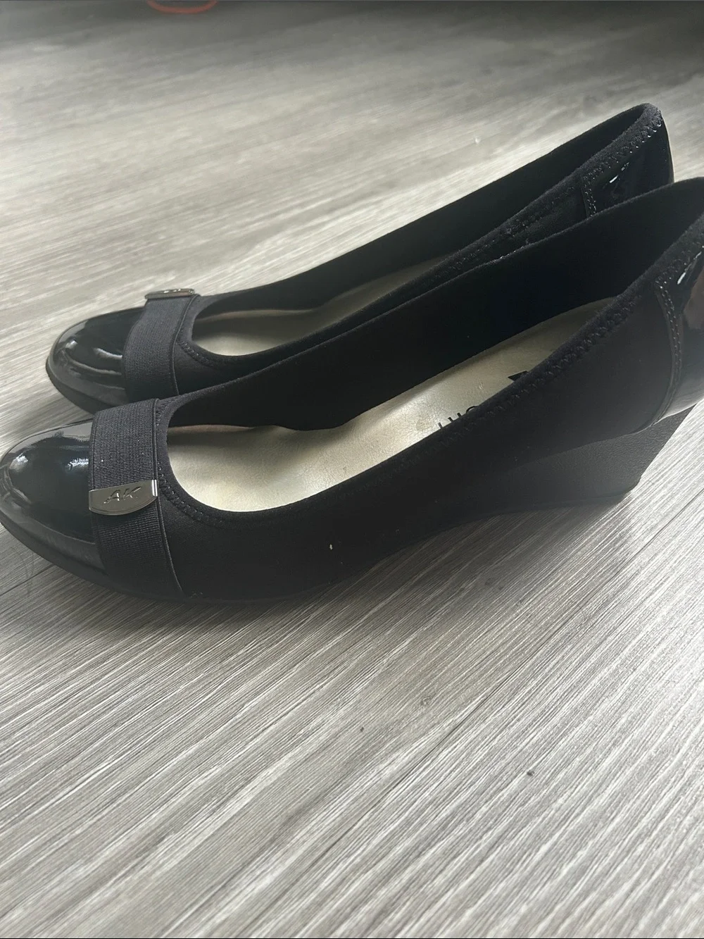 AK Anne Klein Sport Black Wedge Heels Size 10